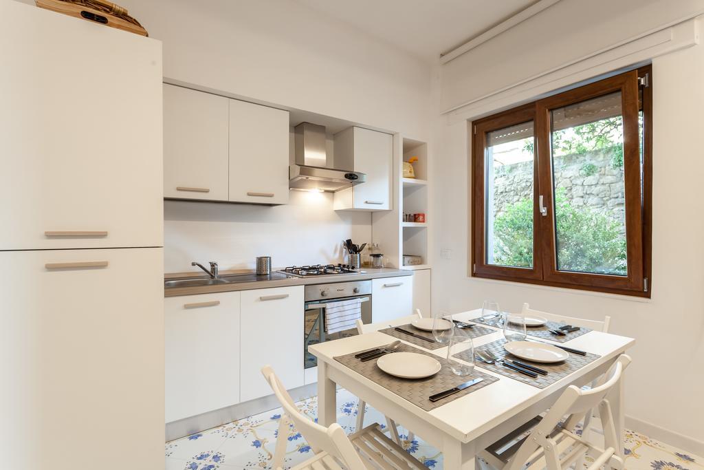 Sorrento Central Flat Room photo